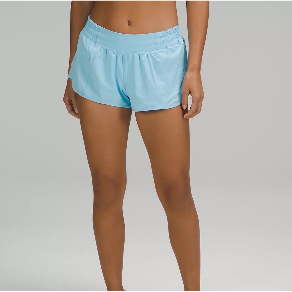 Lululemon Hotty Hot shorts 2.5” size 6